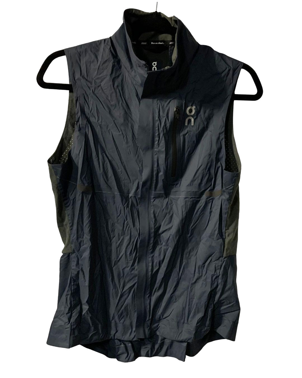 On Cloud Running Womens Weather Vest Size M Navy Blue Gray Slim Fit Thermal
